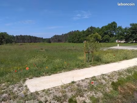 terrain a batir 673 m² viabilisé
