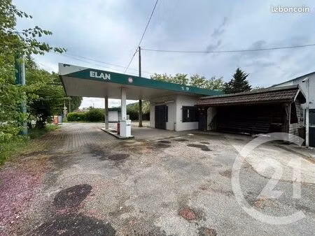 garage/station service 30 m²