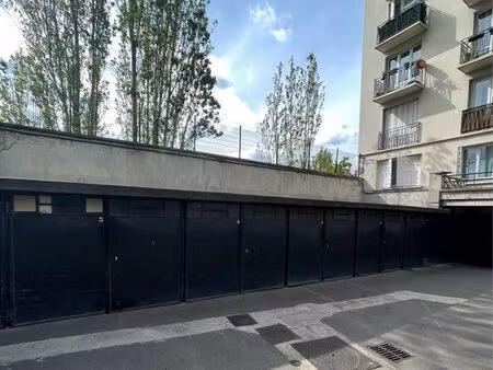 14 m² box à louer rue ordener en rdc