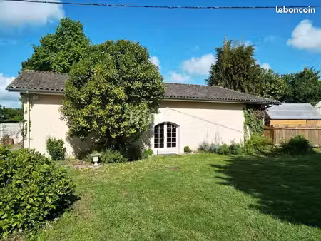maison 1 pièce 123 m²