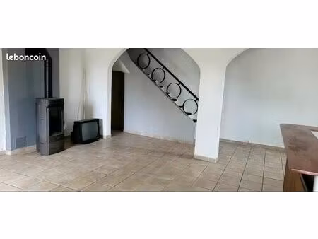 maison vue rivière