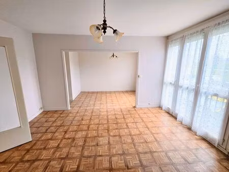 appartement 4 pièces 79 m²