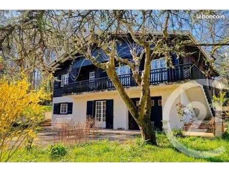maison 6 pièces 150 m²
