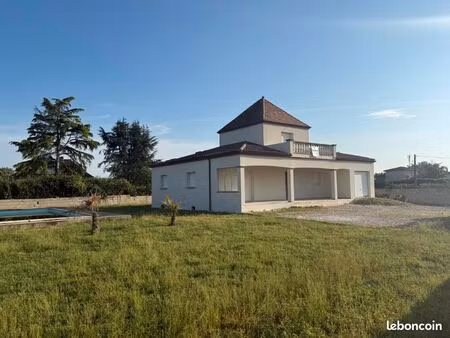 maison t5 138m2