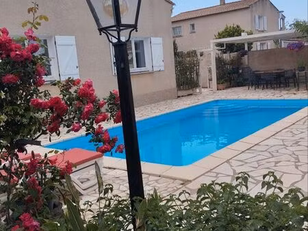 vend villa lumineuse