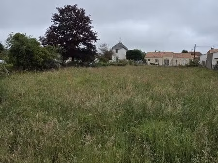 terrain 787 m² champtoceaux