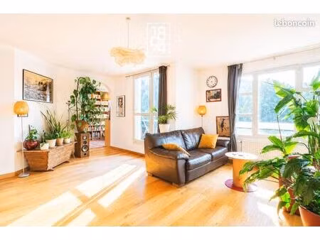 duplex 6 pièces 139 m²