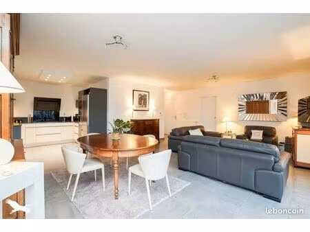 appartement 4 pièces 101 m²