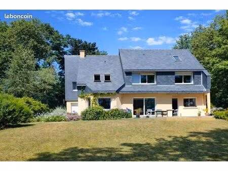 grande maison familiale 260 m2 à redon – 6 chambres – terrain 3 644 m² – redon calme & pro