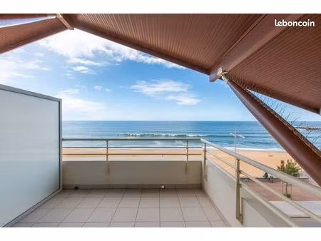 appartement t4   3 chambres   2 lots de garages   en front de mer   la plage principale   