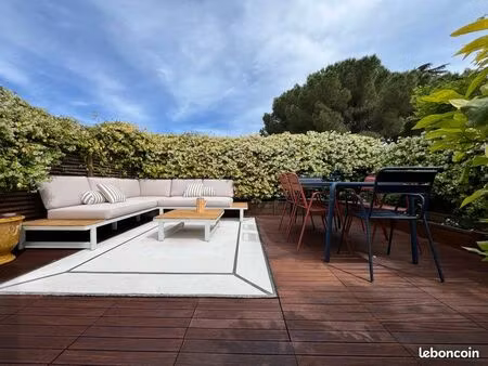 montpellier arceaux – duplex inversé 80 m² rénové avec rooftop et parking