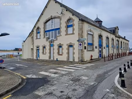 studio meublé à l'année sur le port d'etel