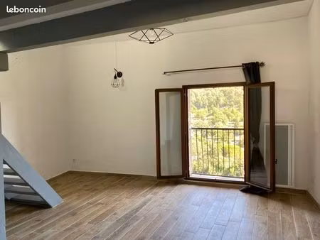 type 2 de 45 m2 au cœur du village des pennes mirabeau