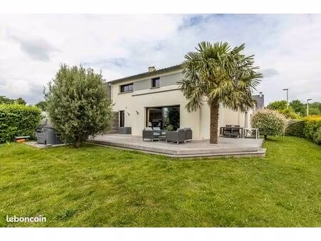 maison 7 pièces 150 m²