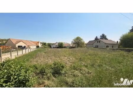 terrain 1910 m² fay aux loges