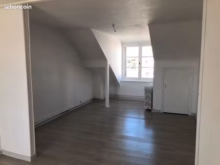 appartement type loft tours