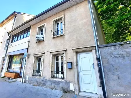 maison avec cour  cave et grenier - 36 rue victor prouvé nancy
