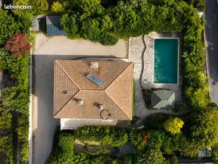 propriété 7 pièces 176 m²