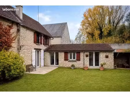 propriété 5 pièces 140 m²