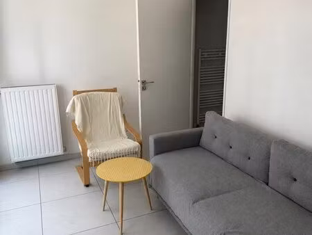 appartement t2 meublé avec garage – proximité immédiate de l’université catholique de lyon