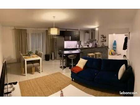 t2 meublé - tassin bourg – 54 m²
