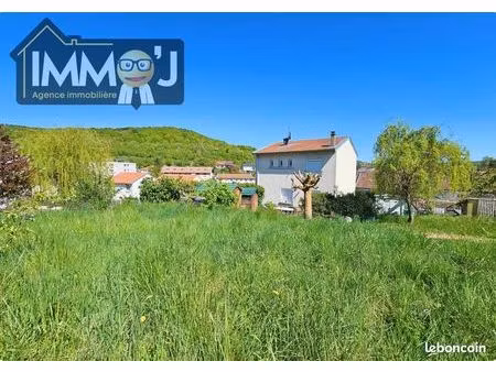 maison 6 pièces 105 m²