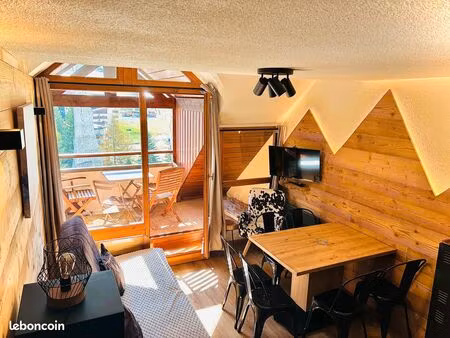 bel appartement rénové duplex en centre station