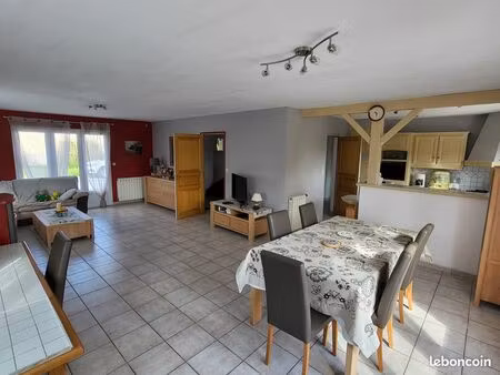 maison 5 pièces 144m²