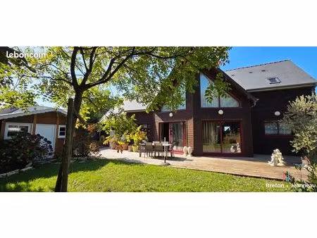 propriété 6 pièces 135 m²