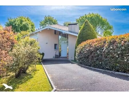 maison 4 pièces 138 m²