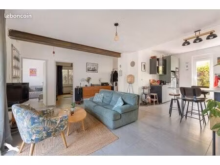 villa 5 pièces 105 m²