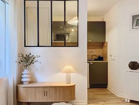 studio 30 m2 meublé refait à neuf à anzin + parking
