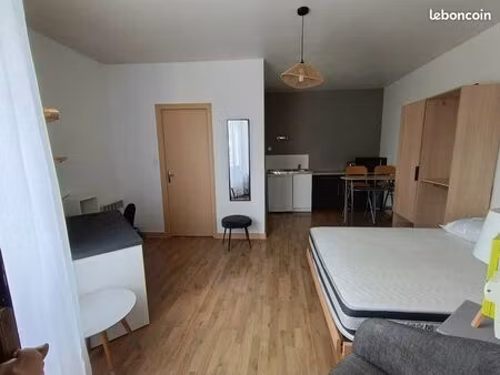 studio meublé 23m² - centre ville laval - proche gare