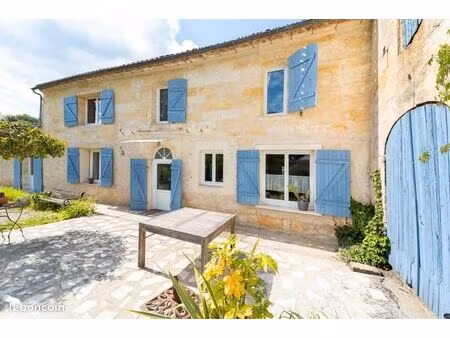 maison 6 pièces 209 m²