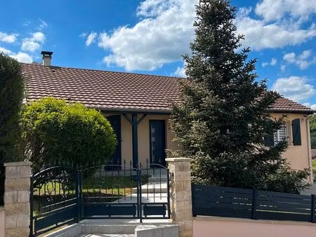 maison individuelle lumineuse avec jardin