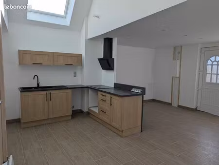 t2 avec garage et jardin proche toutes commodités