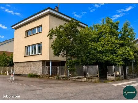 maison 7 pièces 147 m²