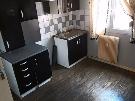 joli f3 vide de tout occupant
