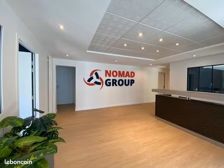 bureau en coworking laval