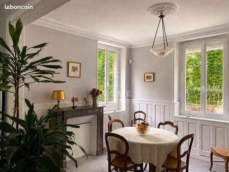 maison 12 pièces 133 m²