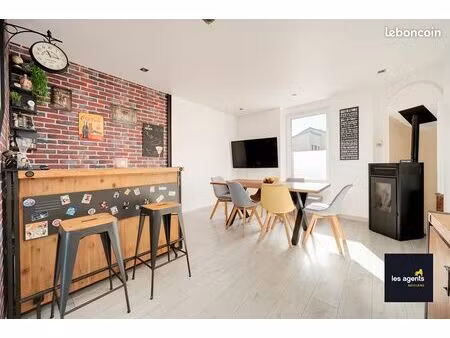 maison 6 pièces 140 m²