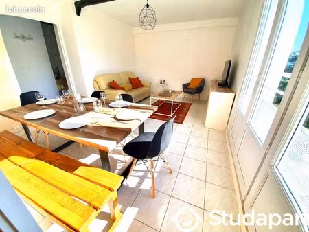 chambre 1 pièce 13 m²