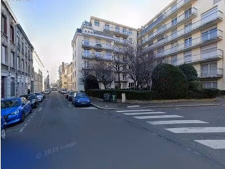 t2- terrasse sans vis à vis -centre ville
