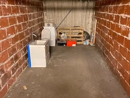 garage 15 m2 sécurisé la mosson