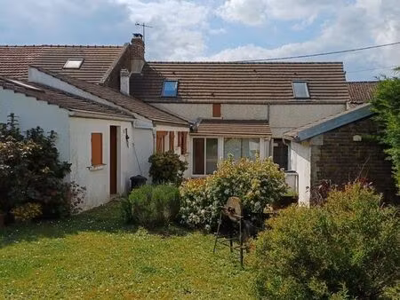 maison avec chambre au rdc + jardin – proche école et gare