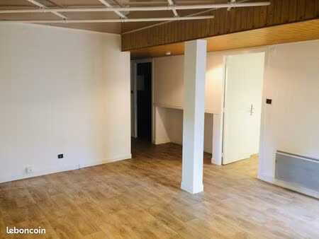 bureaux 100 m² avec garage