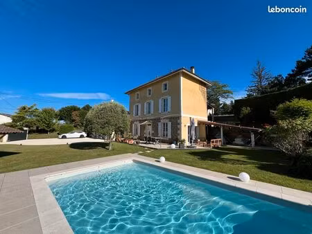 maison 177m² · piscine · entre lyon  valence & grenoble · rénovée 2021