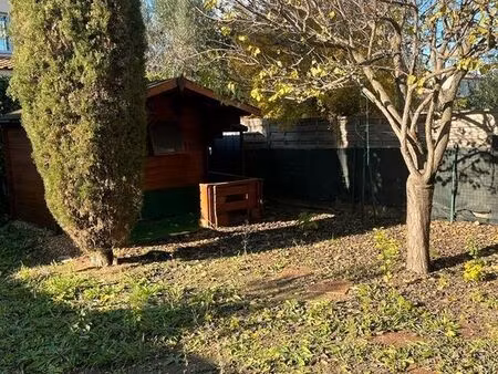 bas de maison avec jardin privatif à lattes centre