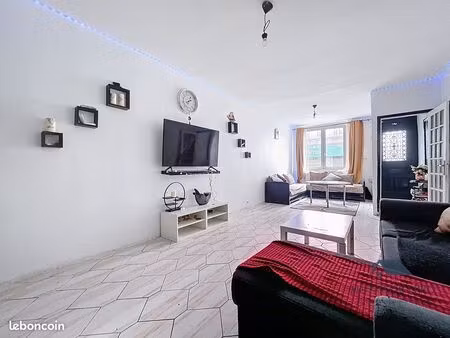 maison 6 pièces 144 m²