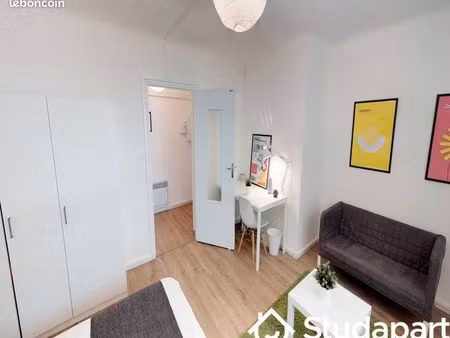 chambre 1 pièce 11 m²